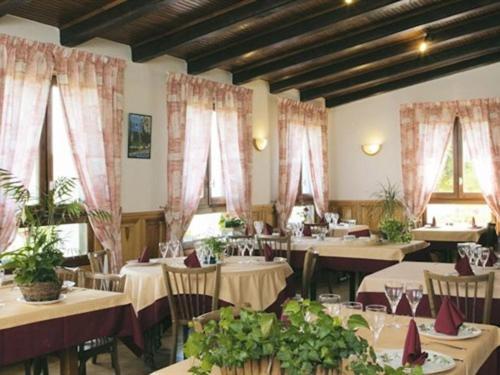 Hotel Du Mont Servy Sainte-Énimie Екстериор снимка